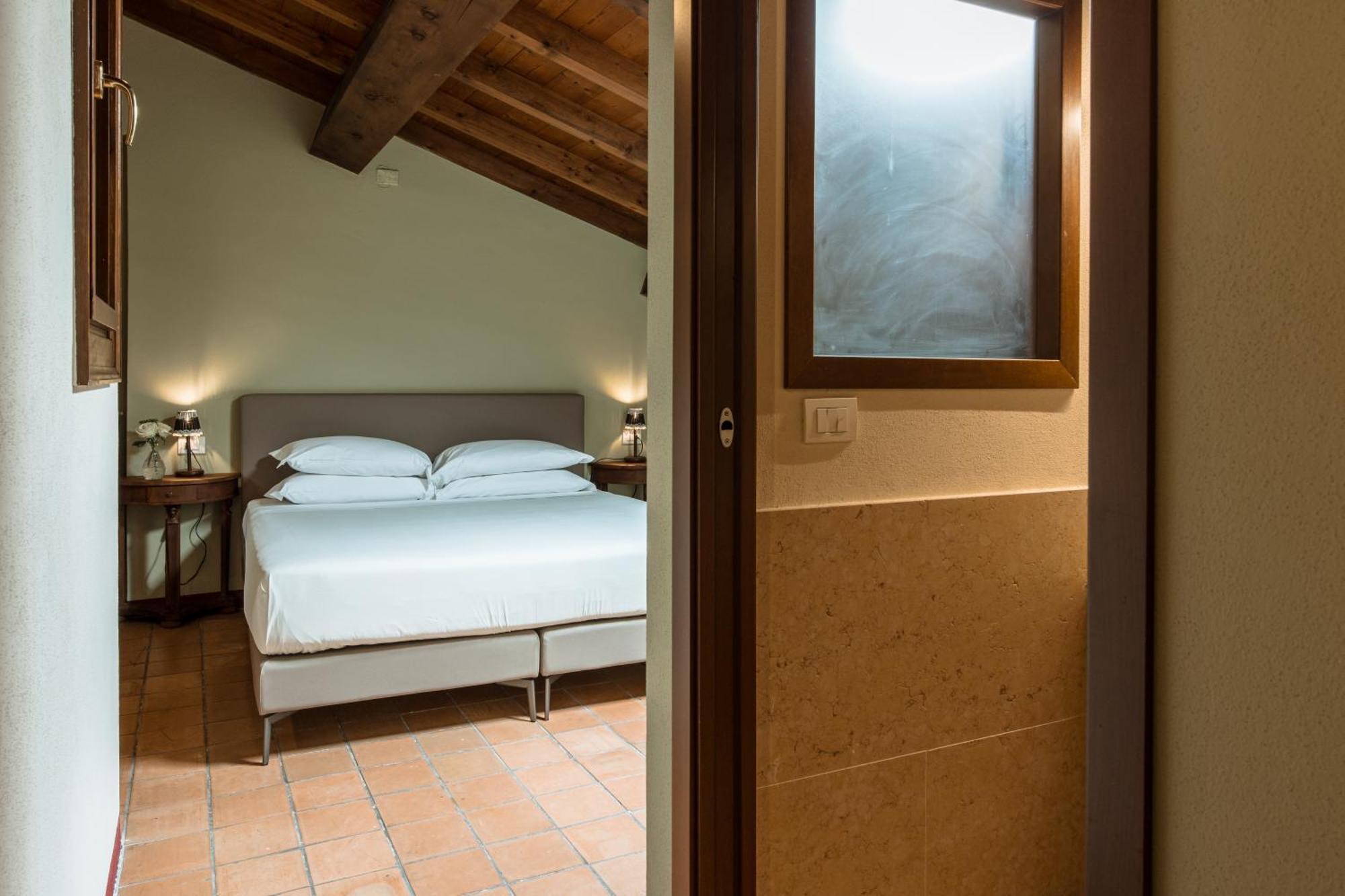 Osteria Luxury *